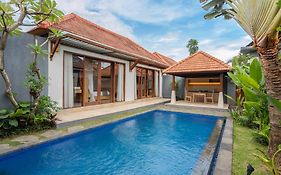 Kings Villas Sanur By Moria